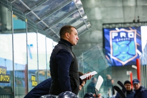 Евгений Фадеев: &quot;Доверяем молодым, чтобы они играли увереннее&quot;